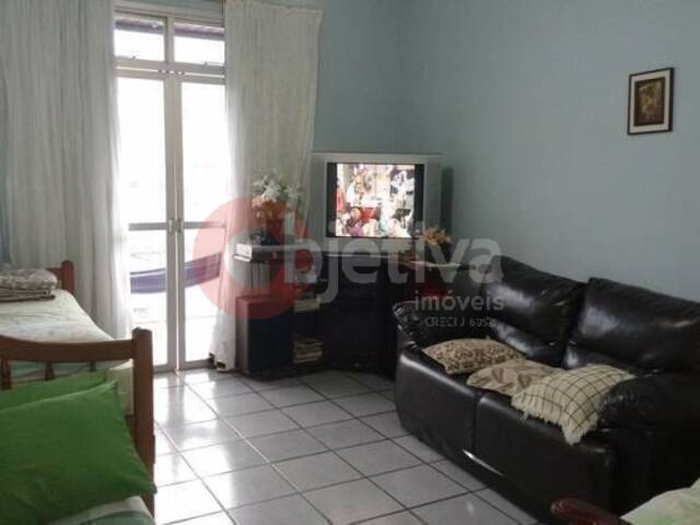 Apartamento para Venda em Cabo Frio - 2