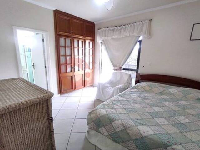 Apartamento para Venda em Cabo Frio - 5