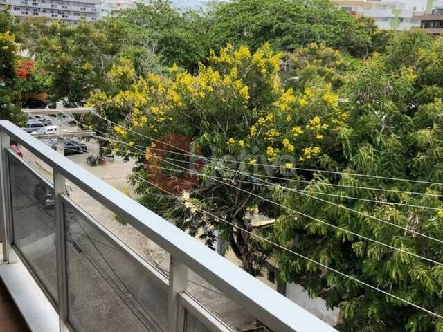 Apartamento para Venda em Cabo Frio - 2