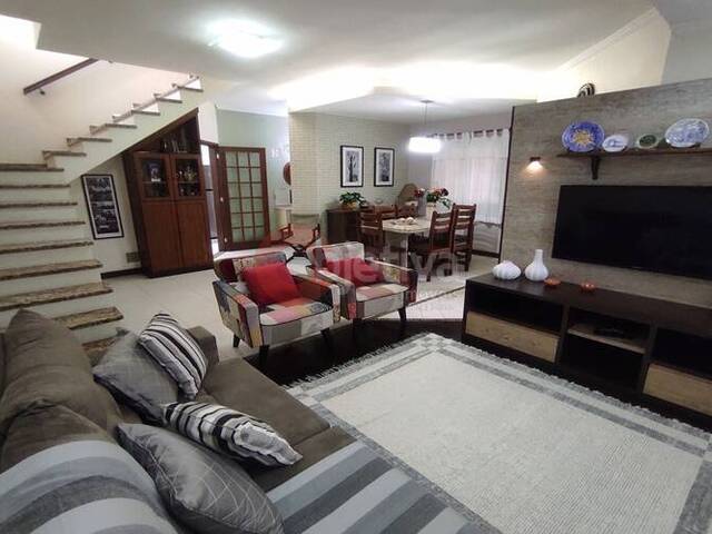 Casa para Venda em Cabo Frio - 4