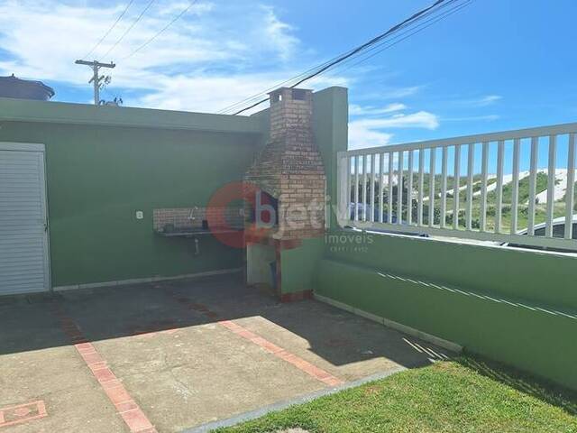Apartamento para Venda em Cabo Frio - 2