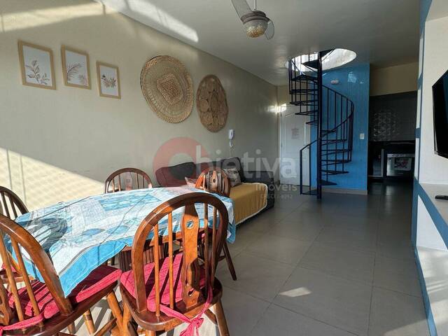 Apartamento para Venda em Cabo Frio - 2