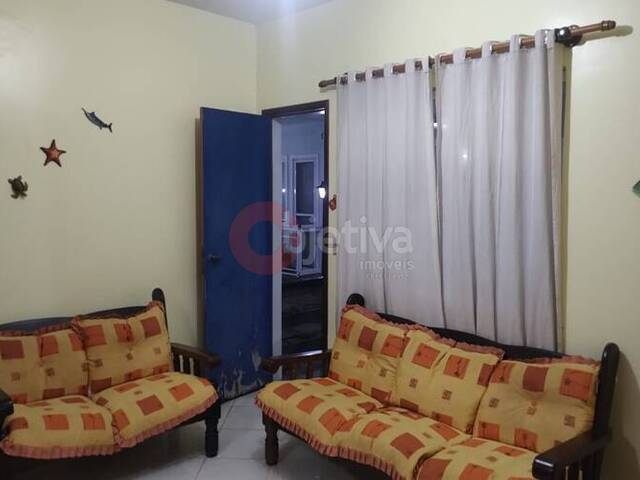 Apartamento para Venda em Cabo Frio - 2