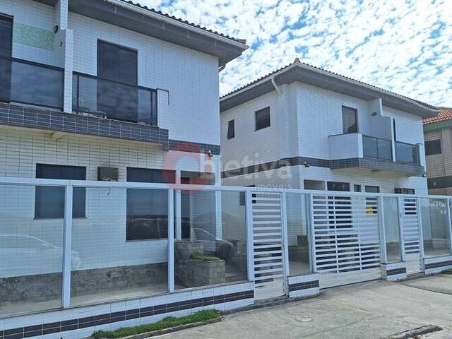 Apartamento para Venda em Cabo Frio - 2