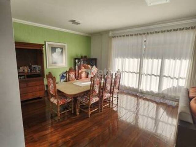 Apartamento para Venda em Cabo Frio - 2