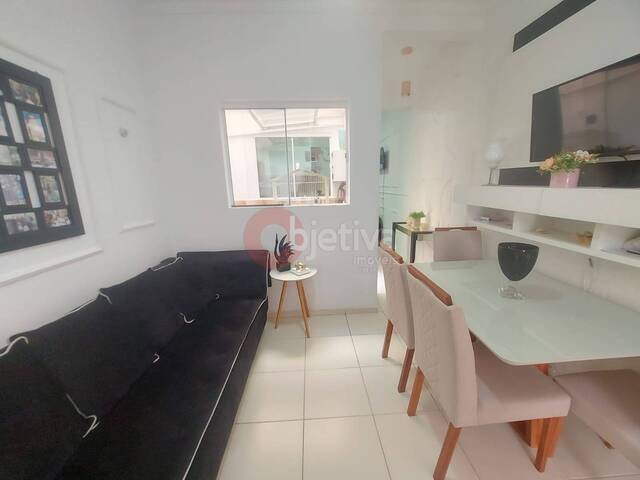 Apartamento para Venda em Cabo Frio - 2