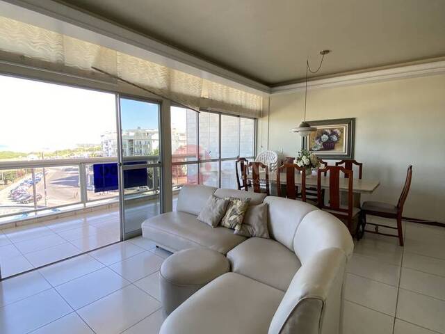 Apartamento para Venda em Cabo Frio - 4