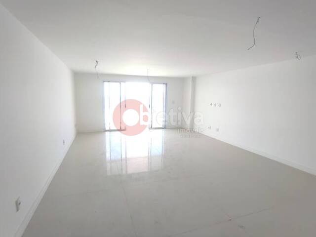 Cobertura para Venda em Cabo Frio - 2