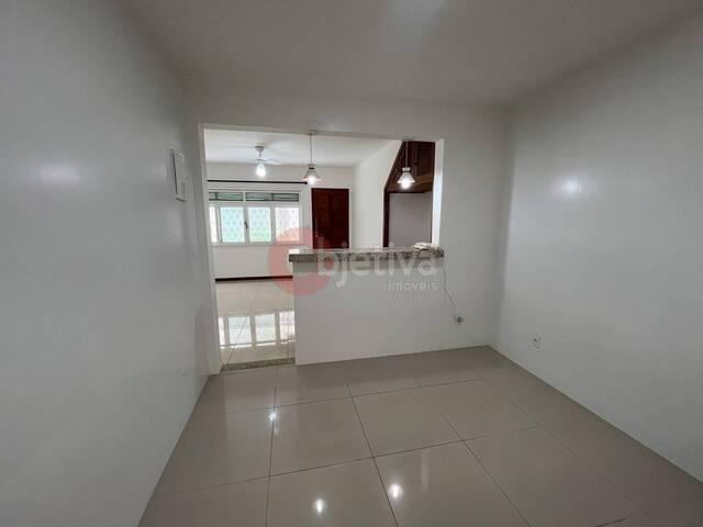 Apartamento para Venda em Cabo Frio - 5