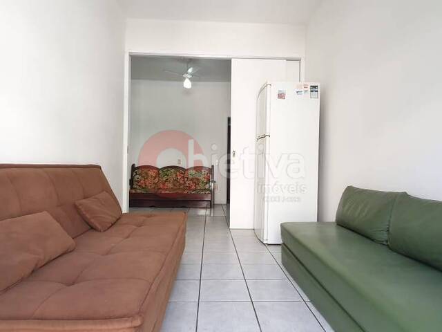 Apartamento para Venda em Cabo Frio - 2