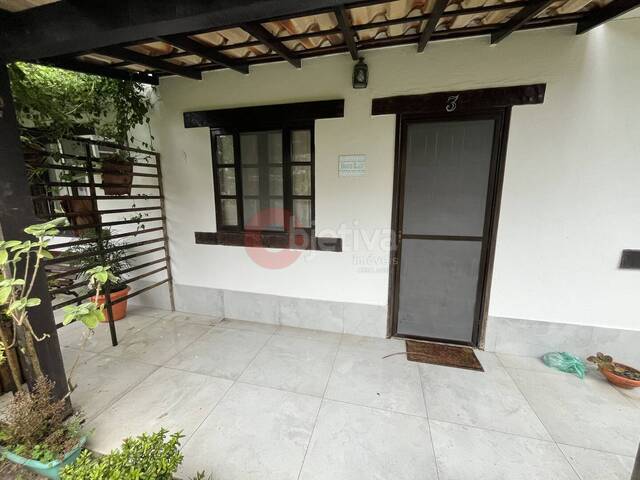 Casa em condomínio para Venda em Cabo Frio - 2