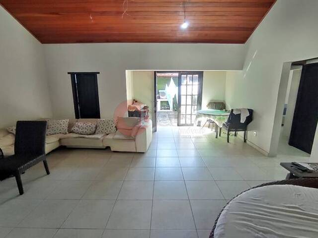 #1739 - Casa para Venda em Cabo Frio - RJ - 2