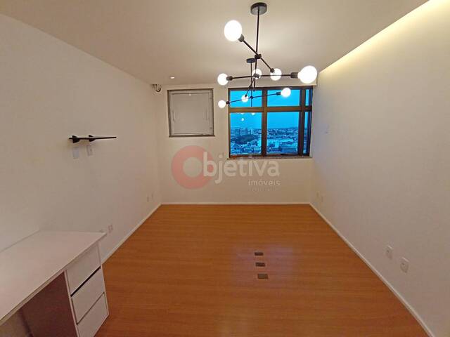 #1755 - Sala para Venda em Cabo Frio - RJ - 2