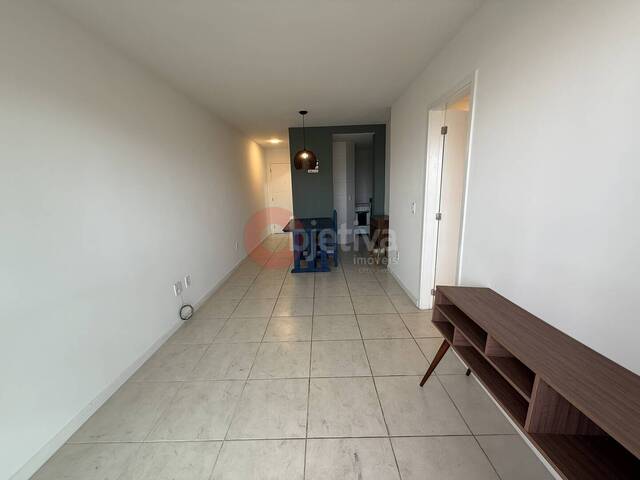 #1760 - Apartamento para Locação em Cabo Frio - RJ - 1