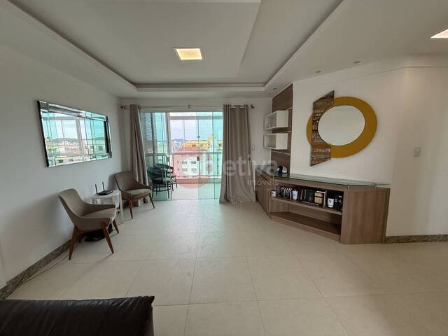 Apartamento para Venda em Cabo Frio - 4