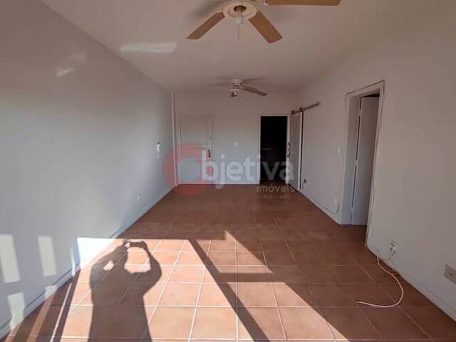 Cobertura para Venda em Cabo Frio - 3