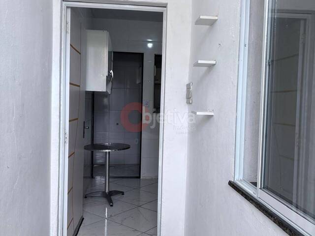 Apartamento para Venda em Cabo Frio - 2