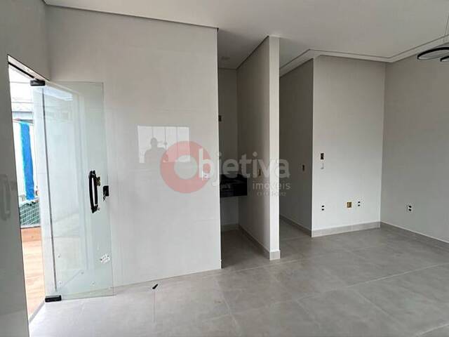 #1839 - Casa para Venda em Cabo Frio - RJ - 2