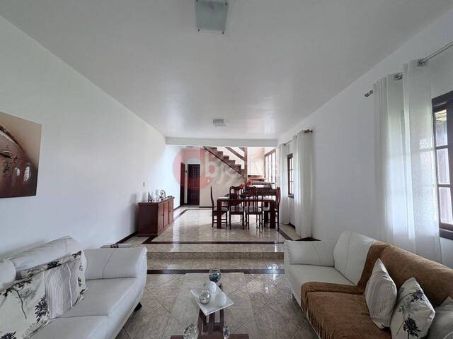 Casa em condomínio para Venda em Cabo Frio - 2