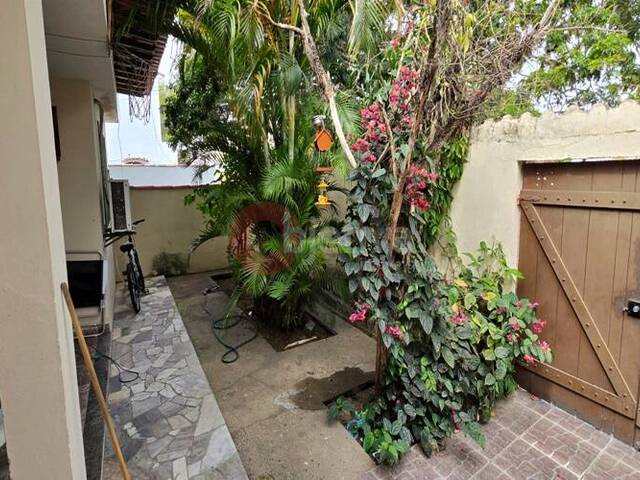 Venda em Parque Central - Cabo Frio