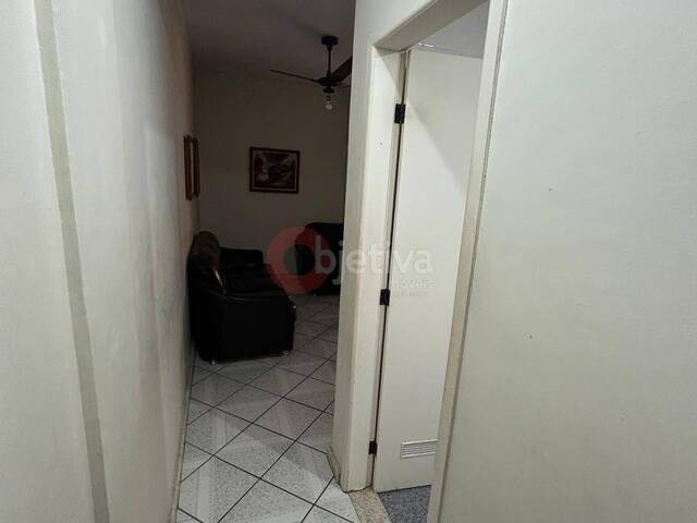 Apartamento para Venda em Cabo Frio - 2