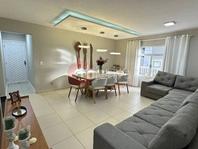 Apartamento para Venda em Cabo Frio - 2