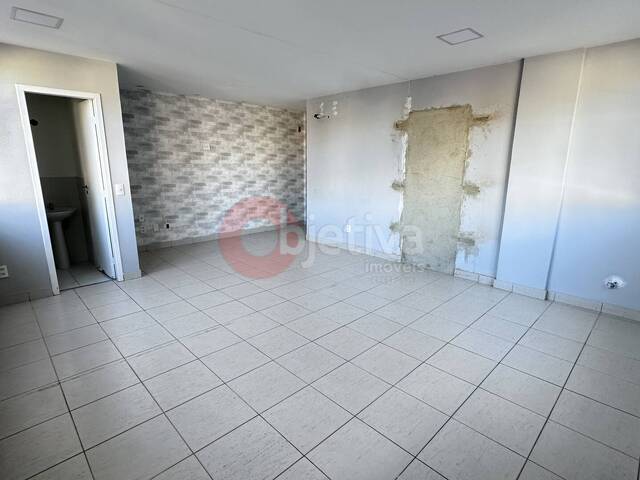 Sala para Locação em Cabo Frio - 2