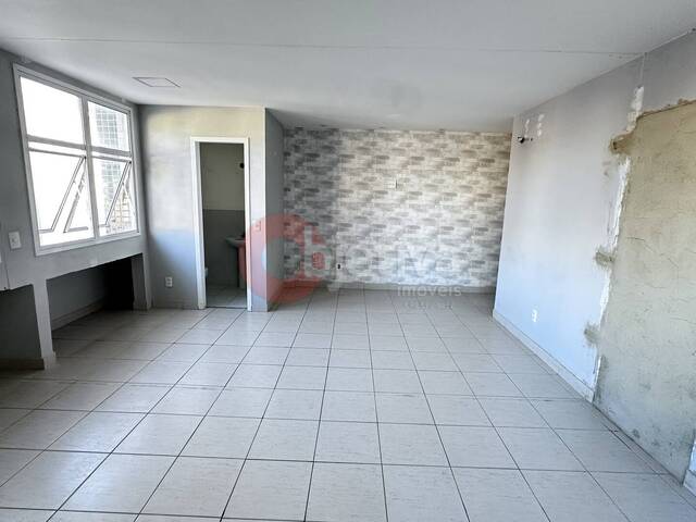 Sala para Locação em Cabo Frio - 4