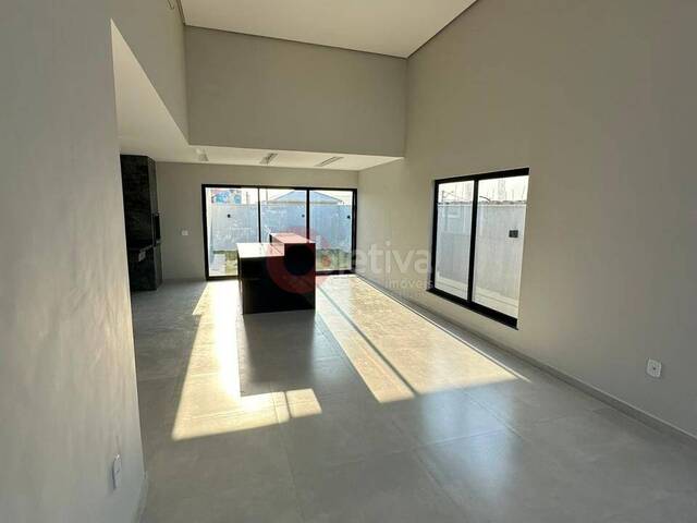Casa em condomínio para Venda em São Pedro da Aldeia - 2
