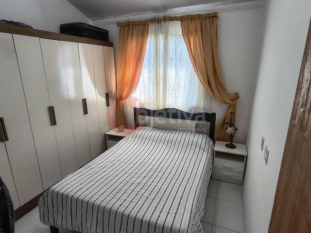 Apartamento para Venda em Cabo Frio - 5