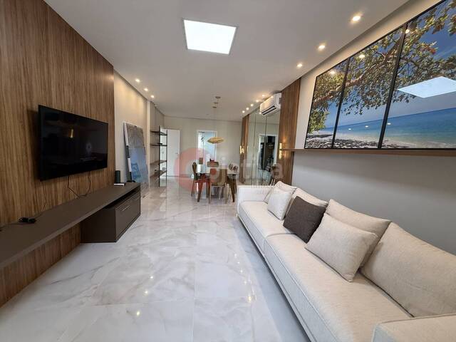 Apartamento para Venda em Cabo Frio - 2