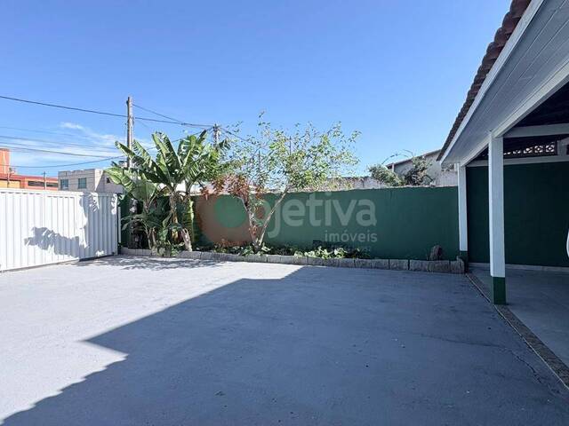 #2026 - Casa Independente para Venda em Cabo Frio - RJ - 2