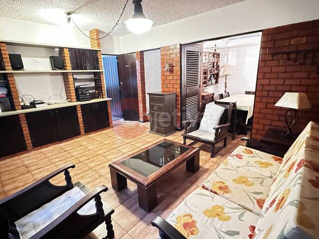 #2047 - Casa em condomínio para Venda em Cabo Frio - RJ - 3