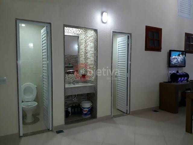 Apartamento para Venda em Cabo Frio - 5
