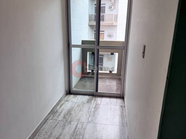 Apartamento para Venda em Cabo Frio - 3