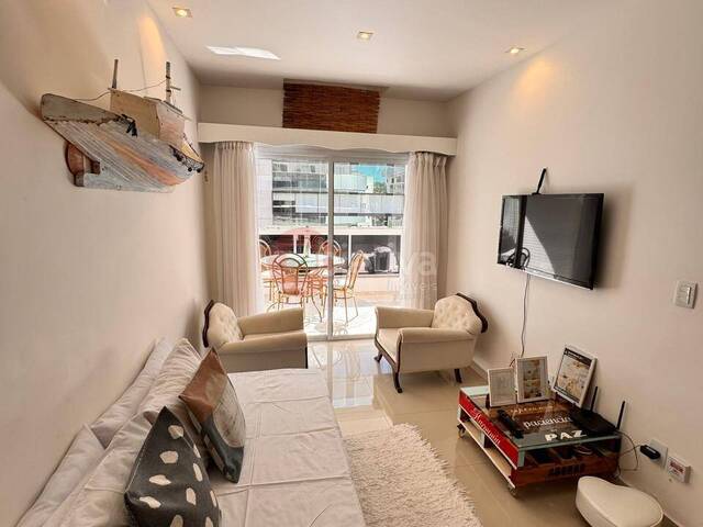 Apartamento para Venda em Cabo Frio - 3