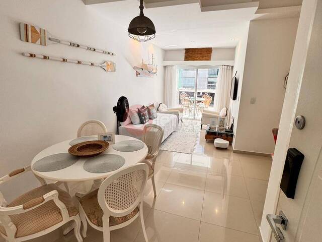Apartamento para Venda em Cabo Frio - 2