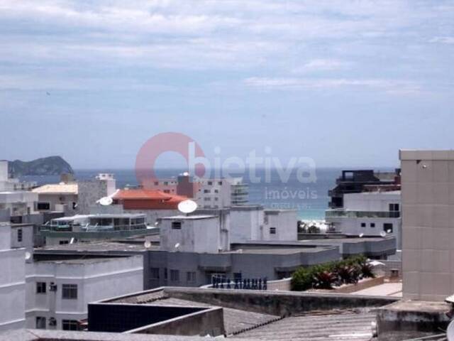 Cobertura para Venda em Cabo Frio - 2