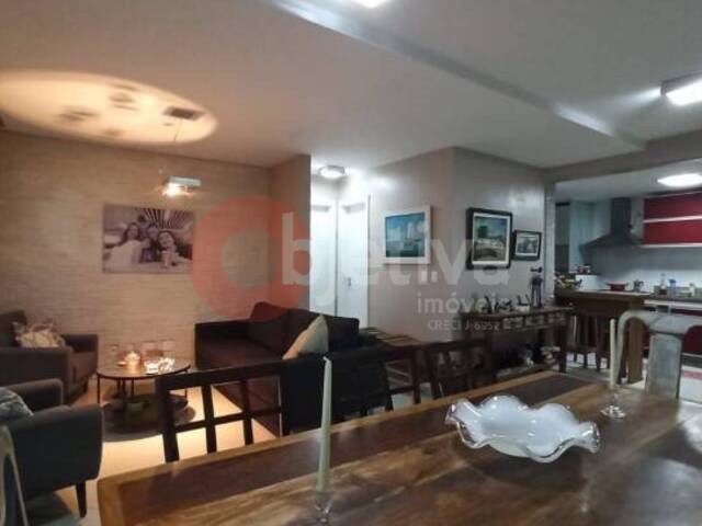 Cobertura para Venda em Cabo Frio - 2