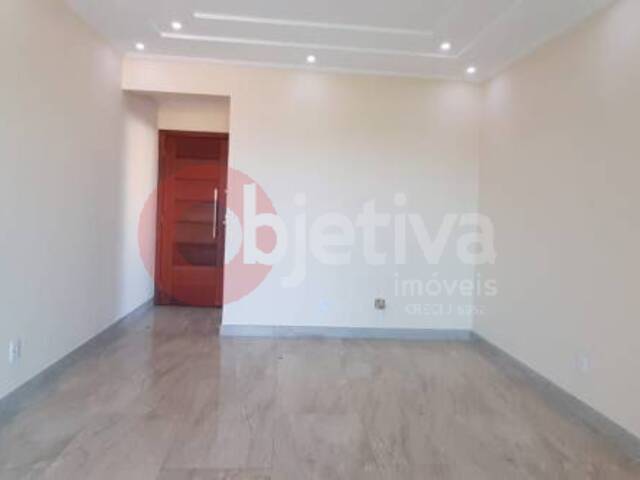 Apartamento para Venda em Cabo Frio - 2