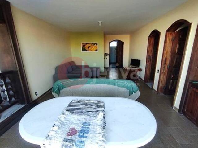 Cobertura para Venda em Cabo Frio - 2
