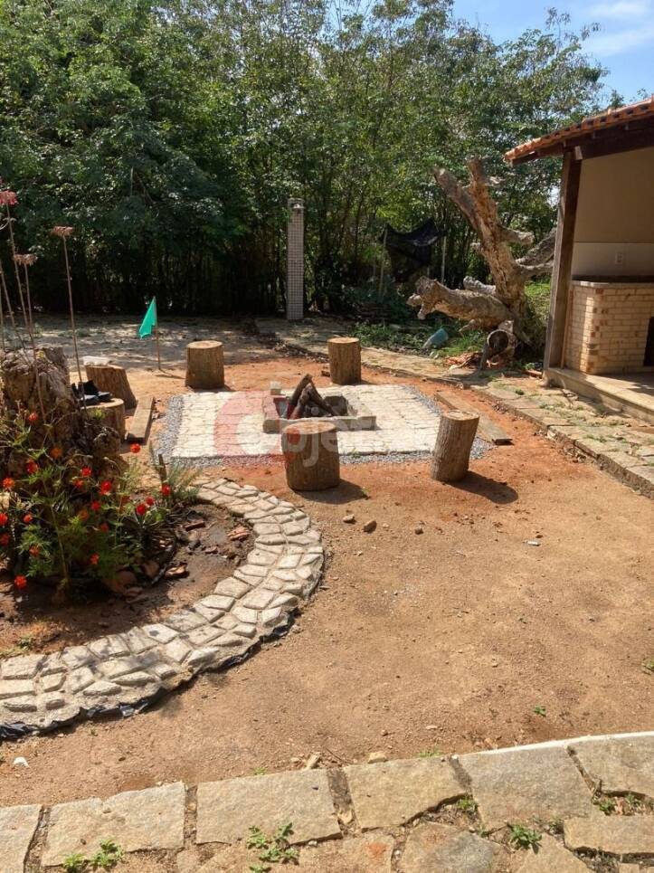 Chácara à venda com 2 quartos, 100m² - Foto 8