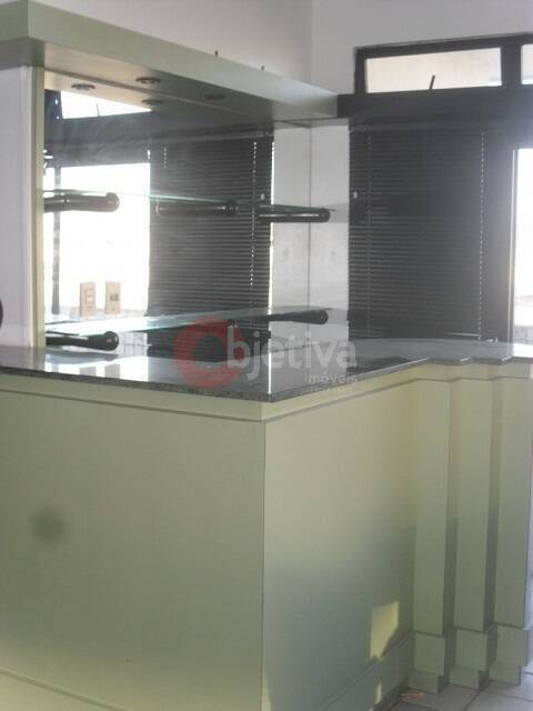 Cobertura à venda com 3 quartos, 240m² - Foto 4