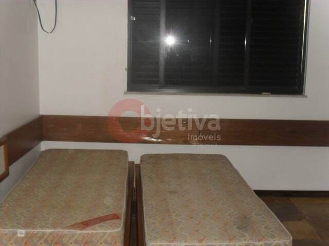 Cobertura à venda com 3 quartos, 240m² - Foto 9