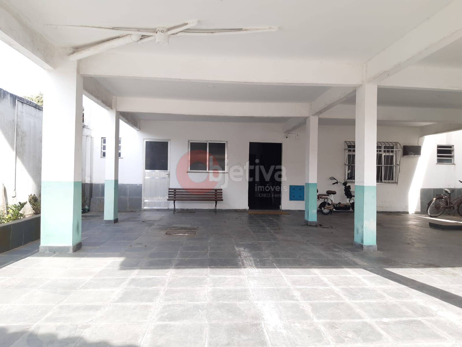 Apartamento à venda com 2 quartos, 70m² - Foto 17