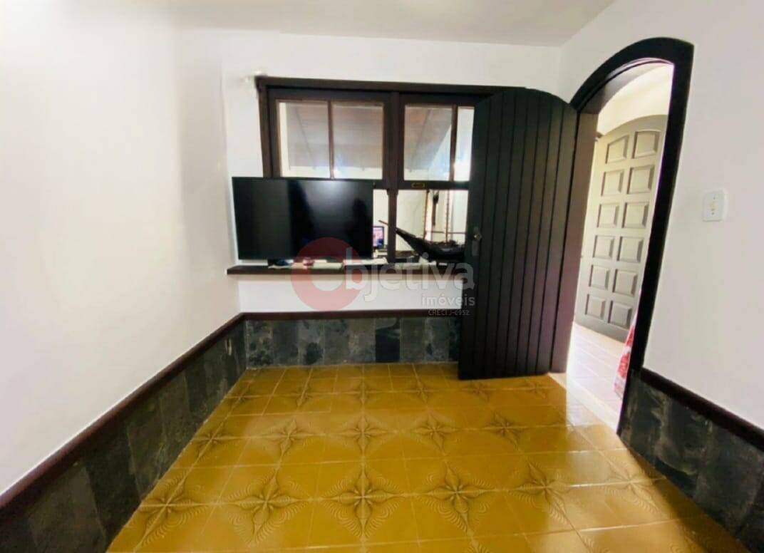 Casa à venda com 4 quartos, 360m² - Foto 8