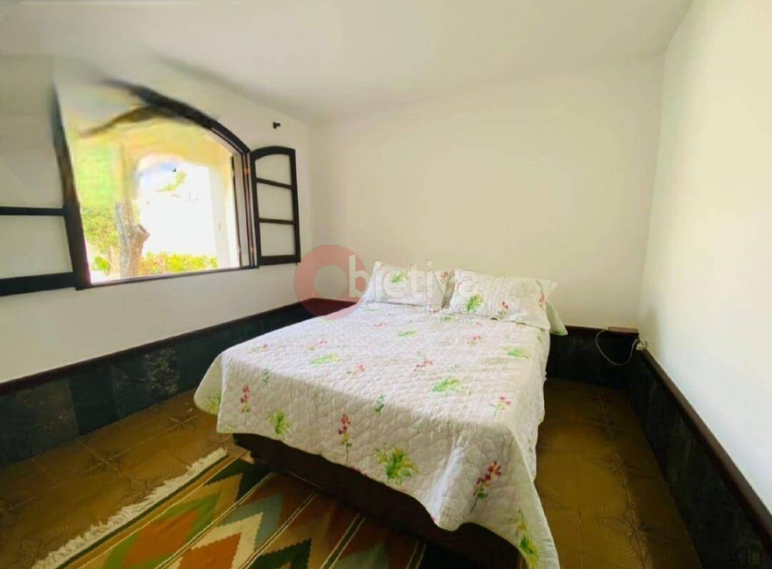 Casa à venda com 4 quartos, 360m² - Foto 18
