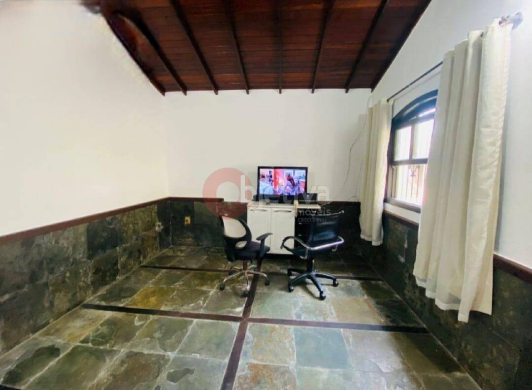Casa à venda com 4 quartos, 360m² - Foto 17