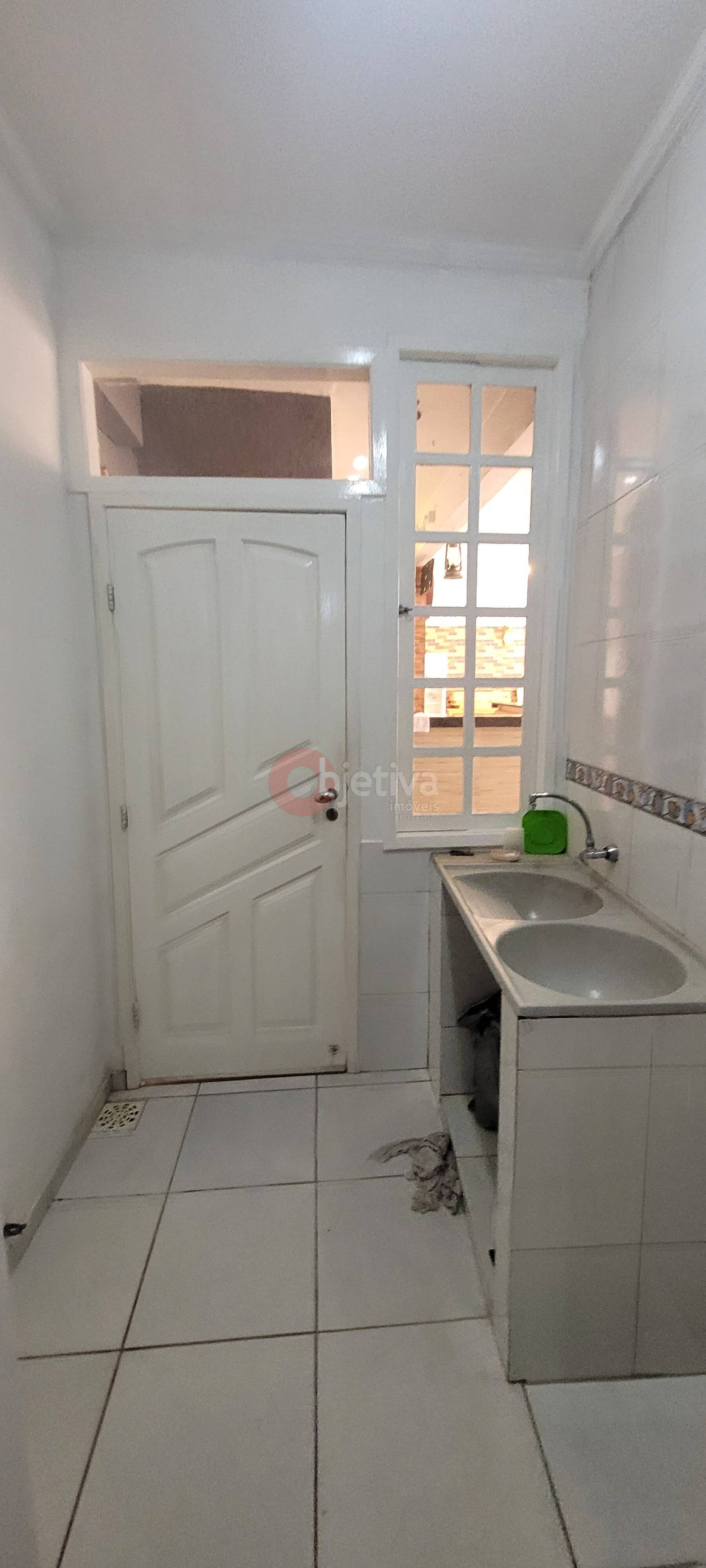 Casa à venda com 11 quartos, 360m² - Foto 36