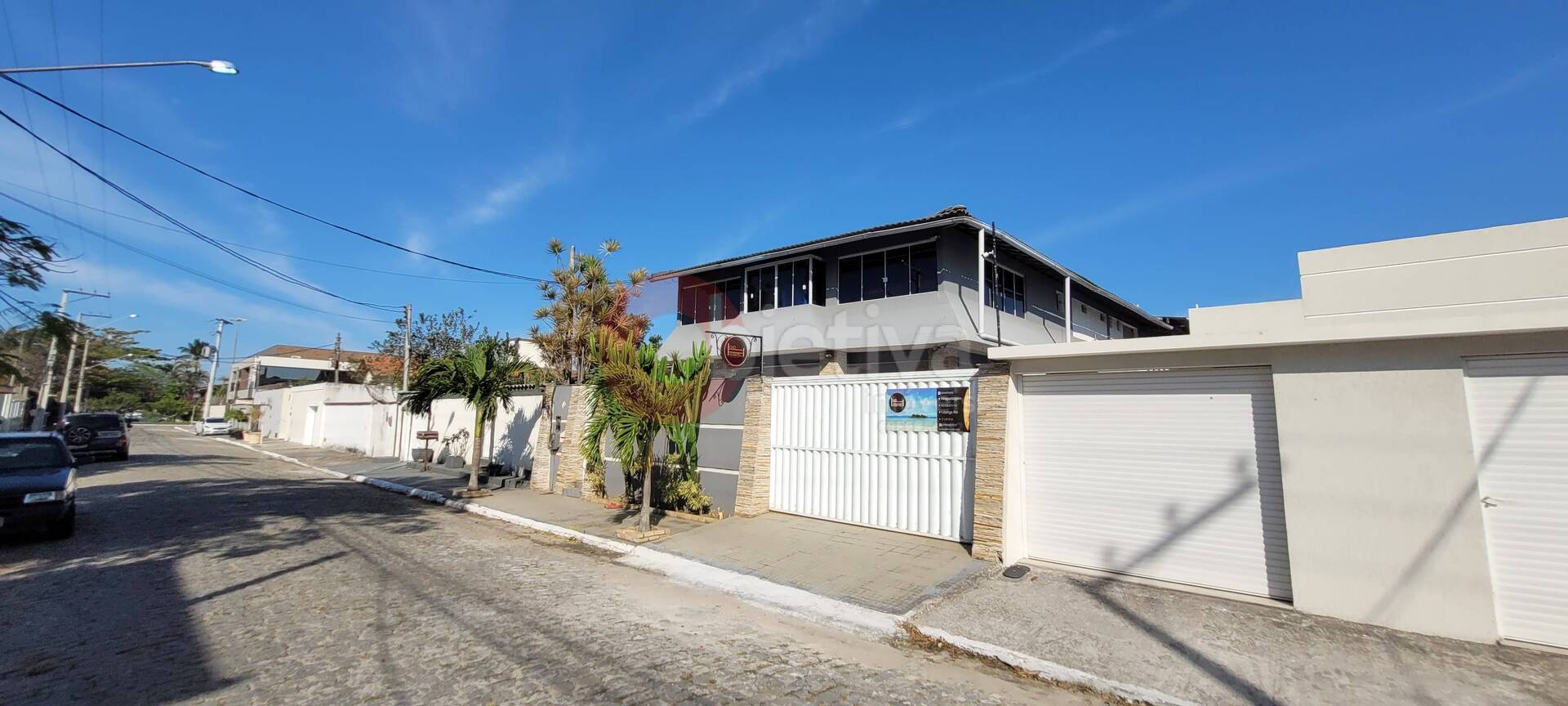 Casa à venda com 11 quartos, 360m² - Foto 1